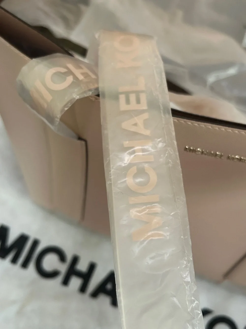 Michael Kors Blush Pink Iconic Tote  Bag - Picture 2 of 9